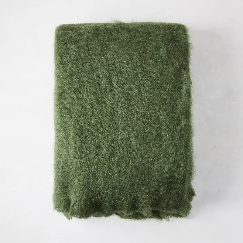 Ultra - soft minky baby swaddle blanketsRecycled polyester blankets for an eco - conscious optionMantas Ezcaray Green Mohair Throw Ultra - soft minky baby swaddle blanketsRecycled polyester blankets for an eco - conscious optionMantas Ezcaray Green Mohair Throw