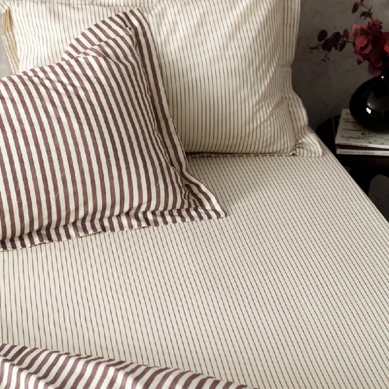 Rayon - Cotton Sheets for a Breathable and Soft BlendHebden 100% Cotton Narrow Stripe Fitted Bed sheet Beetroot