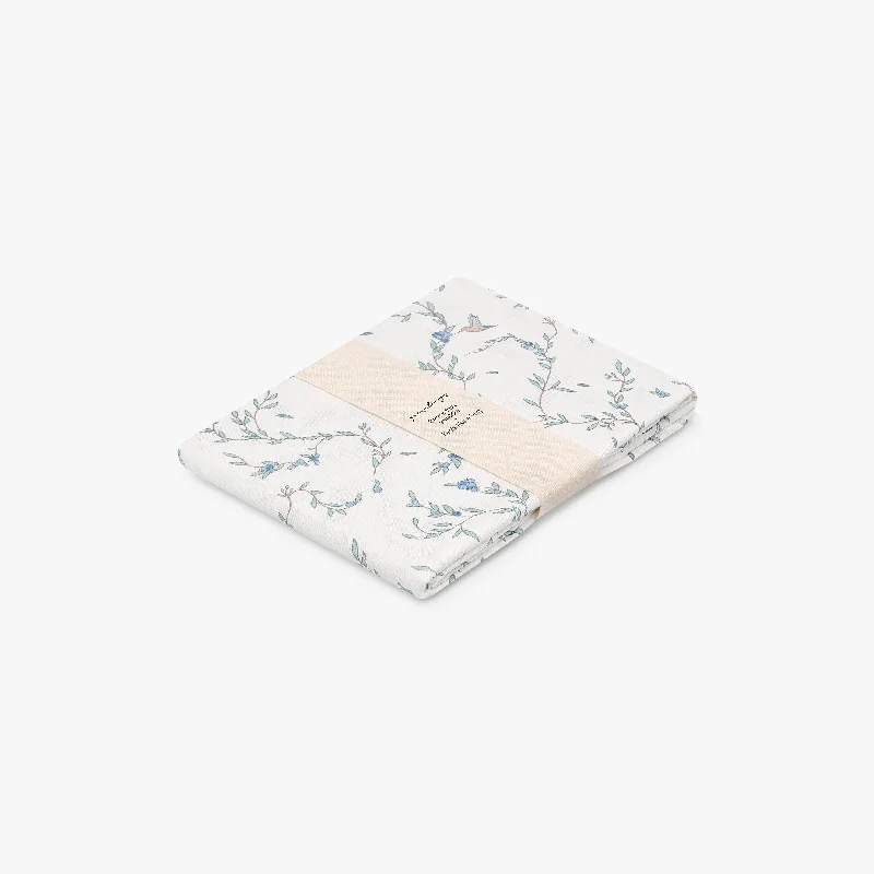 Thermal insulated emergency survival blanketsFleece blankets for a cozy and plush textureSecret Garden Swaddle - Ivory Thermal insulated emergency survival blanketsFleece blankets for a cozy and plush textureSecret Garden Swaddle - Ivory
