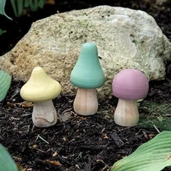 Linen bed skirts for a natural and rustic feel3/Set Wooden Mushrooms