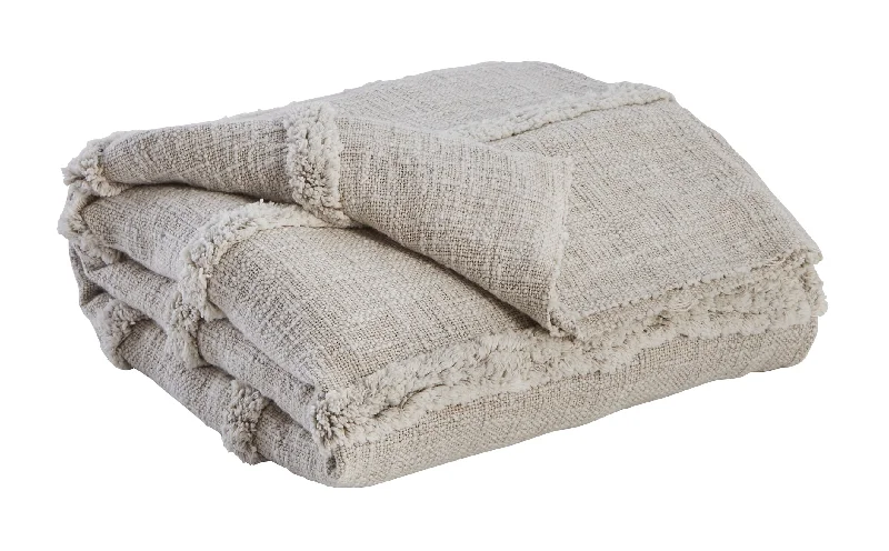 Quilted cotton floral print bed blanketsRecycled polyester blankets for an eco - conscious optionSamsen Throw Quilted cotton floral print bed blanketsRecycled polyester blankets for an eco - conscious optionSamsen Throw