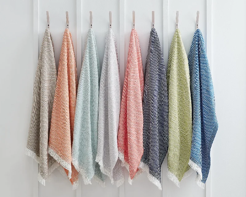 Organic cotton breathable blankets for summerFleece blankets for a cozy and plush textureCosta | Throw Organic cotton breathable blankets for summerFleece blankets for a cozy and plush textureCosta | Throw