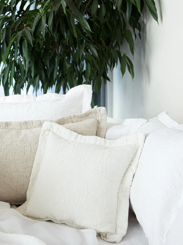 Quilted Cotton Sheets for a Warm and Inviting BedAntik Matelasse Dec Pillow