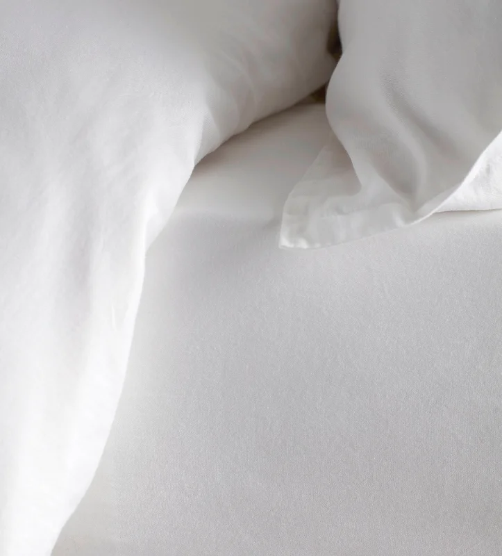 Flat Sheets with a High - Quality Finish for a Luxurious LookWhite Super Soft 100% Cotton Fitted Sheet Flat Sheets with a High - Quality Finish for a Luxurious LookWhite Super Soft 100% Cotton Fitted Sheet