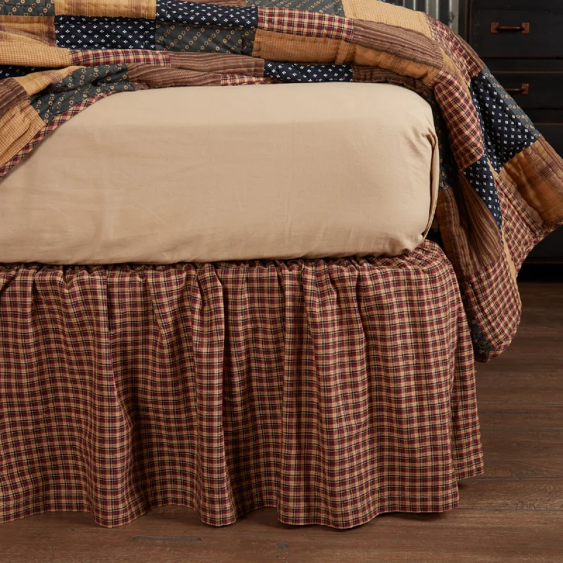 Linen bed skirts for a natural and rustic feelPatriotic Patch Bed Skirt