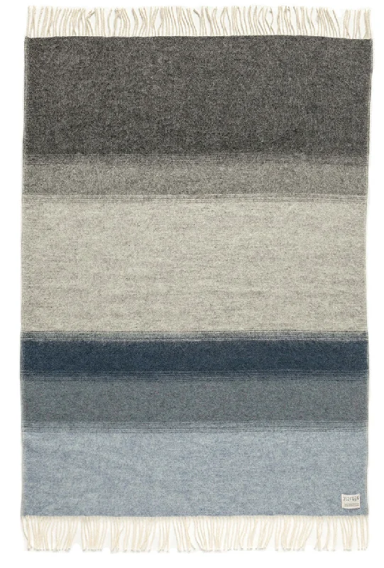 Outdoor picnic checkered gingham blanketsWool blankets with natural warmth and insulationShades Landscape Wool Blanket - Grey/Blue (1052) Outdoor picnic checkered gingham blanketsWool blankets with natural warmth and insulationShades Landscape Wool Blanket - Grey/Blue (1052)
