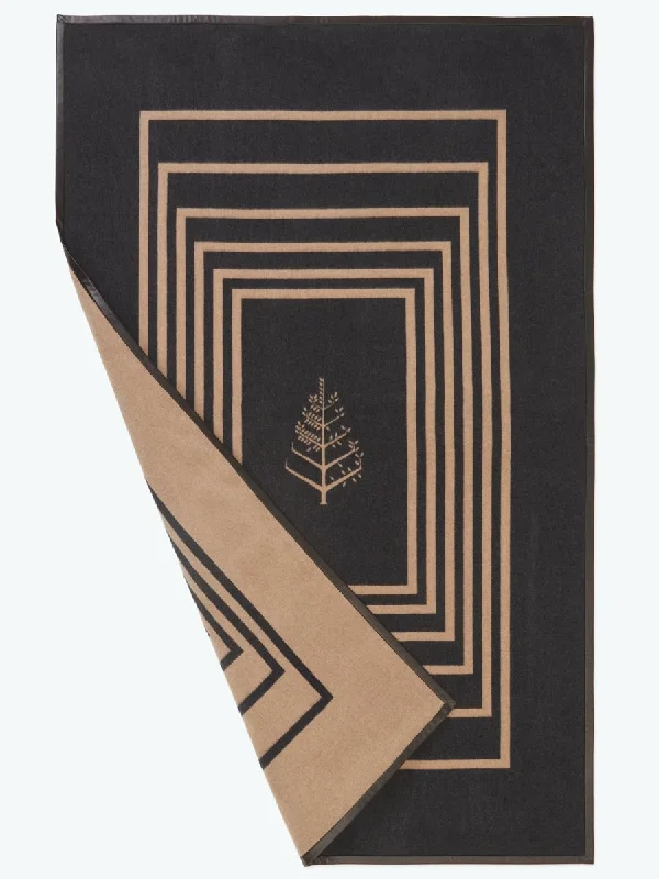 Outdoor hammock - friendly lightweight blanketsBamboo fiber blankets with natural antibacterial propertiesLeather Trim Throw Outdoor hammock - friendly lightweight blanketsBamboo fiber blankets with natural antibacterial propertiesLeather Trim Throw
