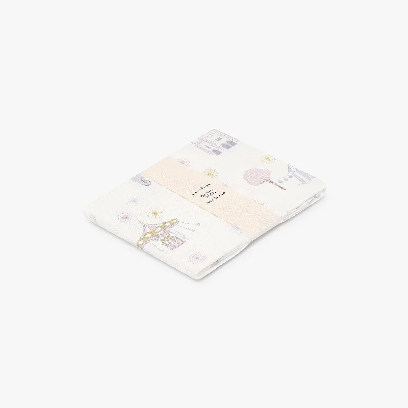Glow - in - the - dark kids sleepover blanketsMicrofiber blankets that are durable and easy to care forAdventures in Wonderland Swaddle - Rose Glow - in - the - dark kids sleepover blanketsMicrofiber blankets that are durable and easy to care forAdventures in Wonderland Swaddle - Rose