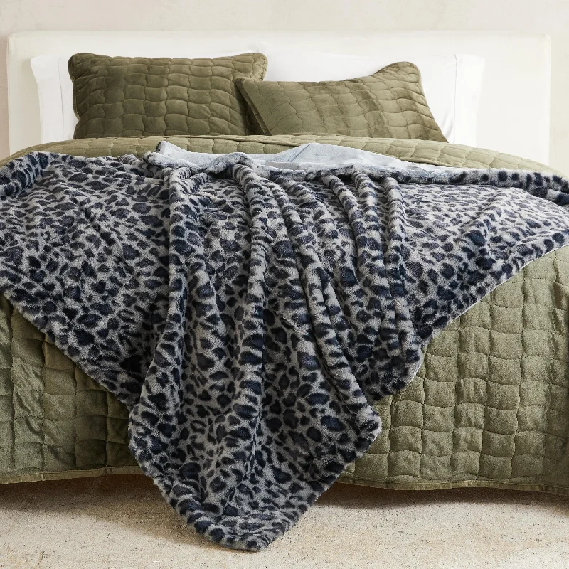Electric under - blanket with temperature controlBamboo fiber blankets with natural antibacterial propertiesFaux Fur Printed Throw Blanket - Aaliyah Collection Electric under - blanket with temperature controlBamboo fiber blankets with natural antibacterial propertiesFaux Fur Printed Throw Blanket - Aaliyah Collection