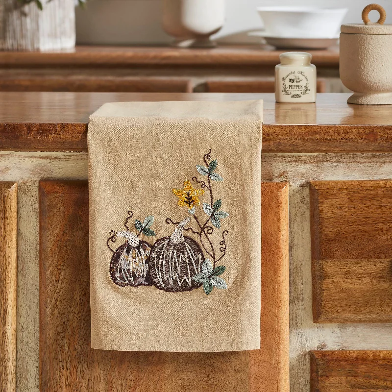 Bed skirts with a metallic thread for a touch of glamourAutumn Pumpkin Patch Tea Towel 19x28