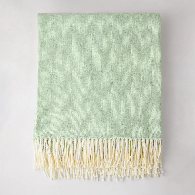 Outdoor hammock - friendly lightweight blanketsWool blankets with natural warmth and insulationAgave Green Italian Herringbone Throw Outdoor hammock - friendly lightweight blanketsWool blankets with natural warmth and insulationAgave Green Italian Herringbone Throw