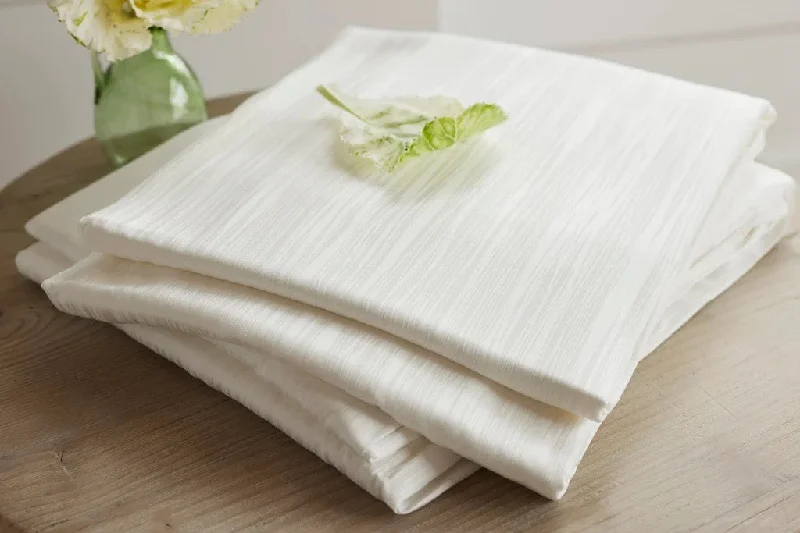 Moisture - Wicking Cotton Sheets for a Dry and Comfortable SleepModena | Flat Sheet