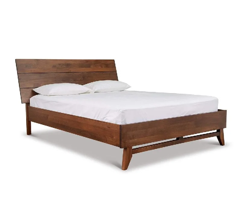 Natural latex and organic cotton blend mattressesWood Castle Kelby Bed