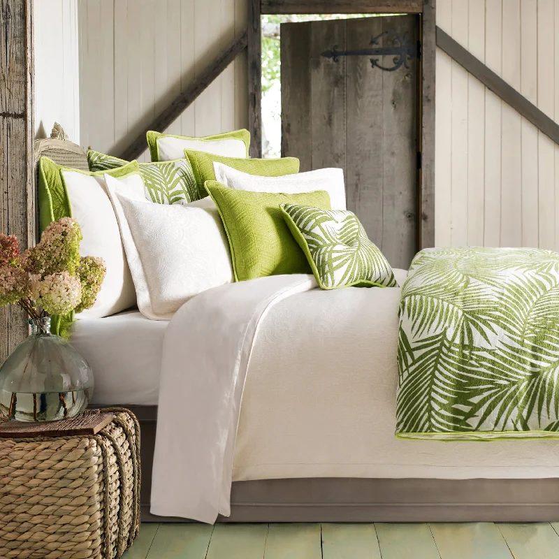 Flannel Christmas - themed holiday blankets​HiEnd Accents Capri Duvet Cover
