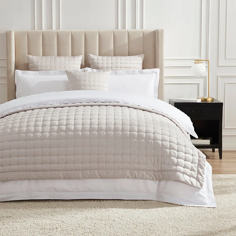 Thermal insulated emergency survival blanketsRecycled polyester blankets for an eco - conscious optionVienna Throw 59" x 79" - Champagne Thermal insulated emergency survival blanketsRecycled polyester blankets for an eco - conscious optionVienna Throw 59" x 79" - Champagne