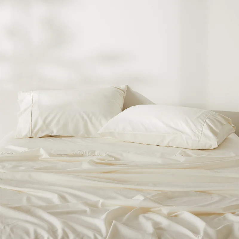 Wrinkle - Free Polyester Sheets for a Low - Maintenance BedLinen+ Pillowcase Set
