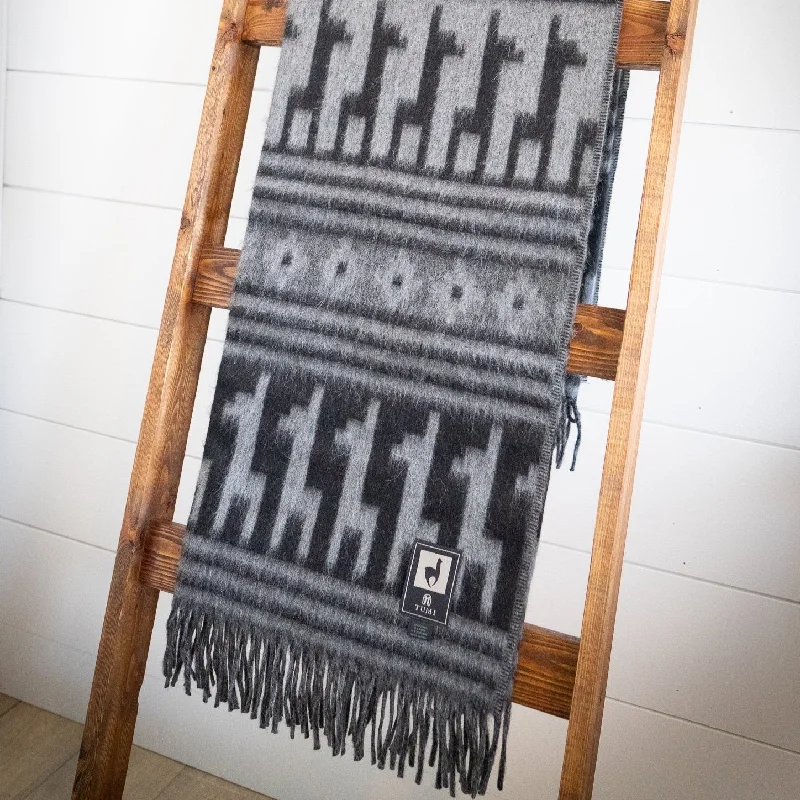 Faux fur animal print throw blanketsSilk blankets with a smooth and elegant touchAlpaca Threadz Alpaca Wool Throw Blanket - Alpaca Design (Black) Faux fur animal print throw blanketsSilk blankets with a smooth and elegant touchAlpaca Threadz Alpaca Wool Throw Blanket - Alpaca Design (Black)