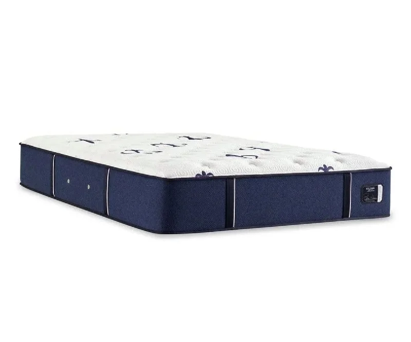 Wool - filled mattresses for natural insulation and moisture - wickingStearns & Foster® Studio Medium Mattress Wool - filled mattresses for natural insulation and moisture - wickingStearns & Foster® Studio Medium Mattress