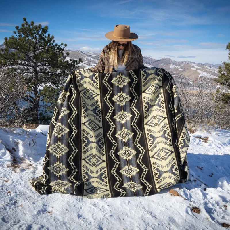 Outdoor camping lightweight polyester blanketsAlpaca wool blankets for a hypoallergenic and warm optionAlpaca Threadz Andean Alpaca Wool Blanket - Slate Outdoor camping lightweight polyester blanketsAlpaca wool blankets for a hypoallergenic and warm optionAlpaca Threadz Andean Alpaca Wool Blanket - Slate
