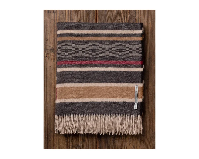 Memory foam weighted relaxation blanketsRayon from bamboo blankets for a silky and breathable feelCasablanca | Throw Memory foam weighted relaxation blanketsRayon from bamboo blankets for a silky and breathable feelCasablanca | Throw