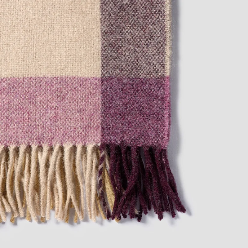 Handmade crochet colorful blankets​Moorland Border Wool Blanket
