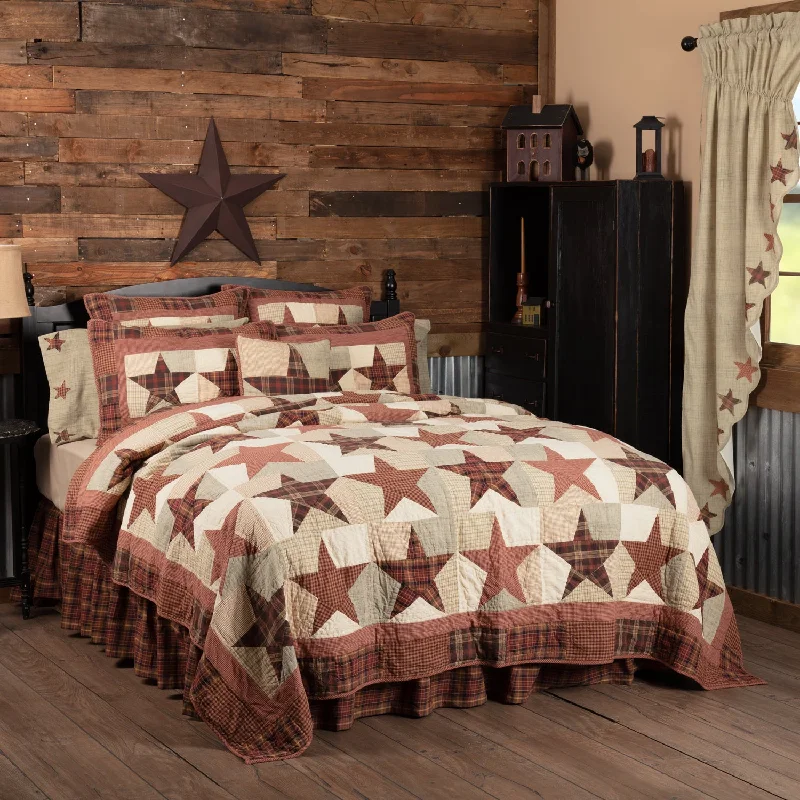 Bed skirts with a eco - friendly materialAbilene Star Queen Quilt 94Wx94L