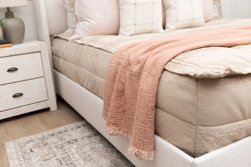 LED - lit novelty light - up blankets​Mollie Luxe Throw