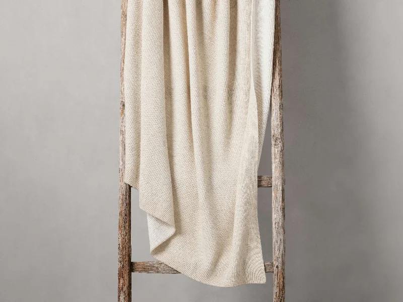 Therapeutic lavender - scented sleep blanketsCashmere blankets for ultimate softness and luxuryMerin Ribbed Knit Throw Therapeutic lavender - scented sleep blanketsCashmere blankets for ultimate softness and luxuryMerin Ribbed Knit Throw