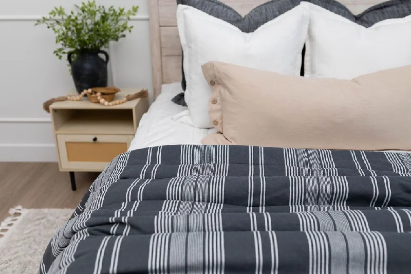 Handmade crochet colorful blankets​Beau Luxe Blanket