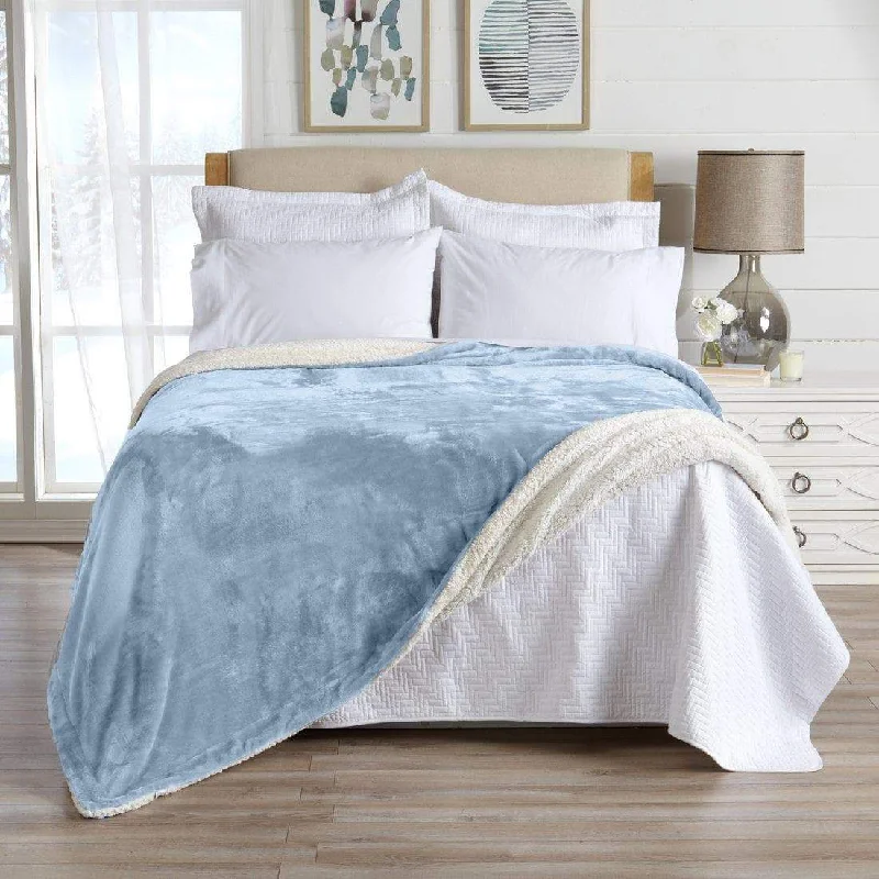 Fleece - backed waterproof car seat blanketsLinen blankets with a rustic and textured lookVelvet Plush Sherpa Luxury Bed Blanket - Kinsley Collection Fleece - backed waterproof car seat blanketsLinen blankets with a rustic and textured lookVelvet Plush Sherpa Luxury Bed Blanket - Kinsley Collection