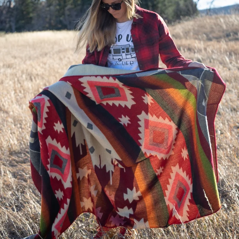Chenille - textured soft throw blanketsFleece blankets for a cozy and plush textureAlpaca Threadz Andean Alpaca Wool Blanket - Rojo Chenille - textured soft throw blanketsFleece blankets for a cozy and plush textureAlpaca Threadz Andean Alpaca Wool Blanket - Rojo