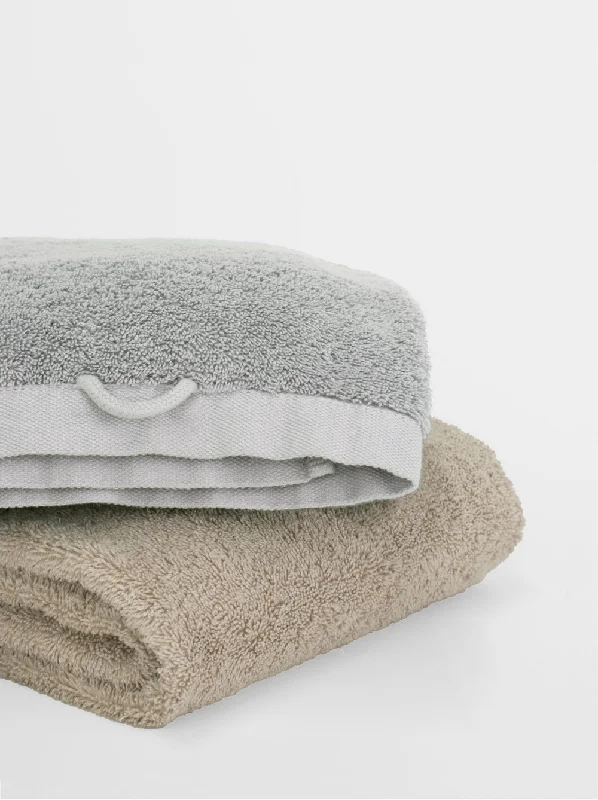 King - Size Sheet Sets with a Decorative Pillow SetRiviera Bath Towel