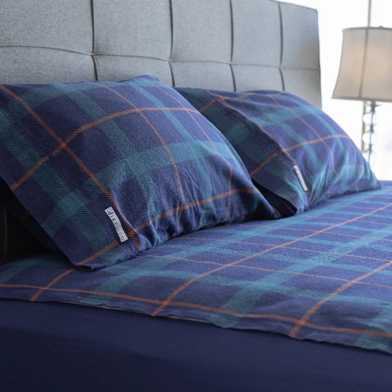 Fitted Sheets with Reinforced Corners for Long - Lasting UseClassic Flannel Pillowcases (Set of 2) Fitted Sheets with Reinforced Corners for Long - Lasting UseClassic Flannel Pillowcases (Set of 2)