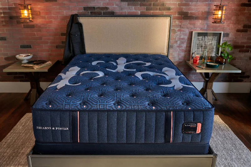 King - size mattresses for spacious master bedroomsStearns & Foster® Lux Estate Medium Tight Top Mattress King - size mattresses for spacious master bedroomsStearns & Foster® Lux Estate Medium Tight Top Mattress