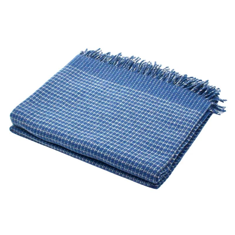 Ultra - soft minky baby swaddle blanketsAlpaca wool blankets for a hypoallergenic and warm optionCashmere & Merino Wool Throw in Periwinkle Ultra - soft minky baby swaddle blanketsAlpaca wool blankets for a hypoallergenic and warm optionCashmere & Merino Wool Throw in Periwinkle