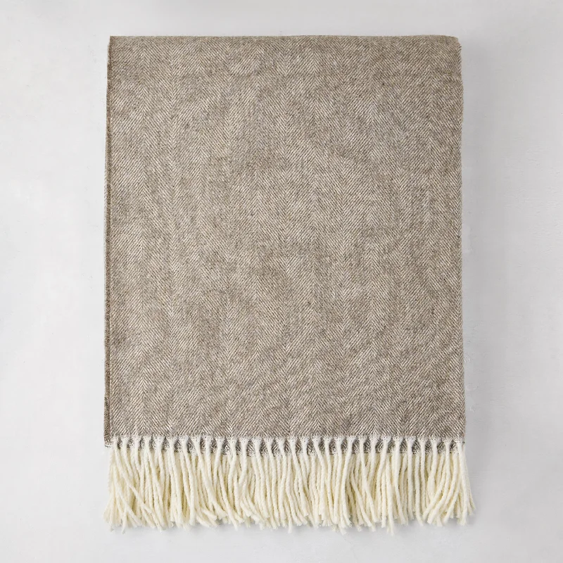 Waterproof picnic blankets with carrying handleMicrofiber blankets that are durable and easy to care forBarnwood Italian Herringbone Throw Waterproof picnic blankets with carrying handleMicrofiber blankets that are durable and easy to care forBarnwood Italian Herringbone Throw