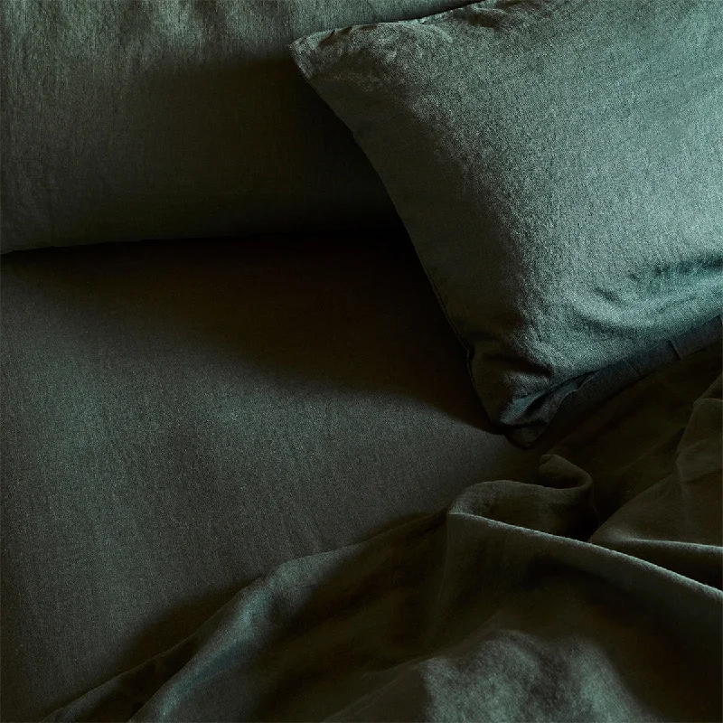 Jersey - Knit Sheets for a Comfortable and Casual BedFern Green Linen Blend Fitted Sheet Jersey - Knit Sheets for a Comfortable and Casual BedFern Green Linen Blend Fitted Sheet