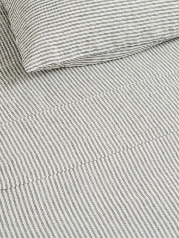 Quilted Cotton Sheets for a Warm and Inviting Bed100% Linen Flat Sheet in Blue Stripes