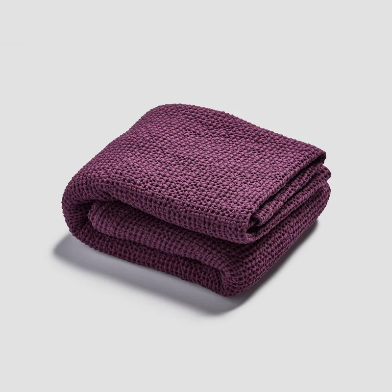 Organic cotton breathable blankets for summer​Berry Waffle Cotton Throw