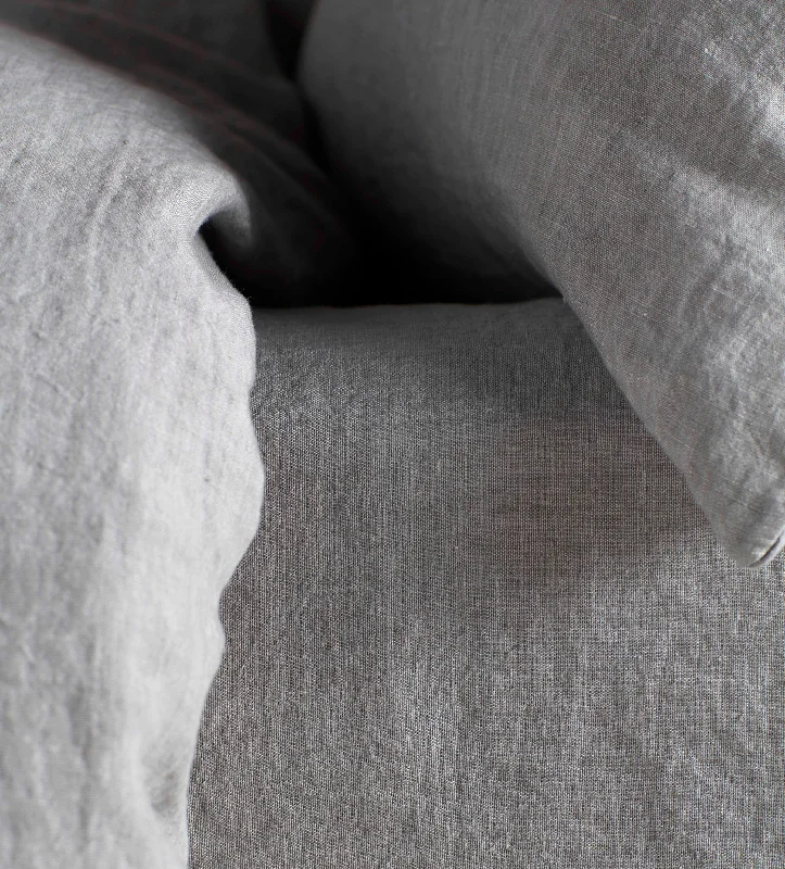 Polyester - Cotton Blend Sheets for Durability and ComfortFlint Grey 100% Linen Fitted Sheet