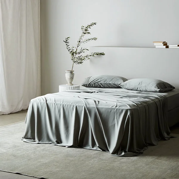 Hypoallergenic Silk Sheets for Sensitive SleepersCleanBamboo® Signature Sateen Sheet Set