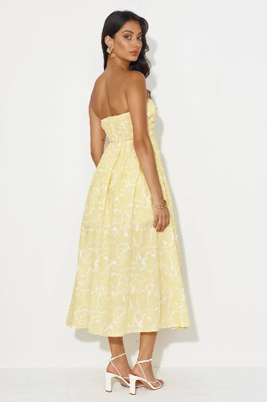 Tropical Scent Strapless Midi Dress Yellow