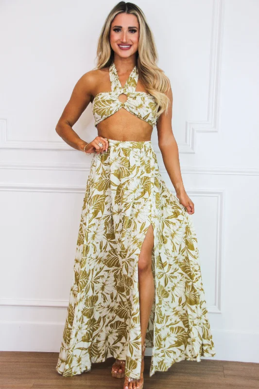 Sending Postcards Tropical Two Piece Set: Ivory/Light Olive