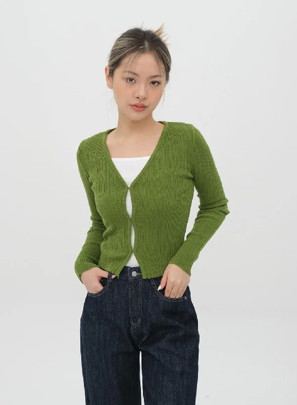 Cropped Cardigan with Front Hook F3