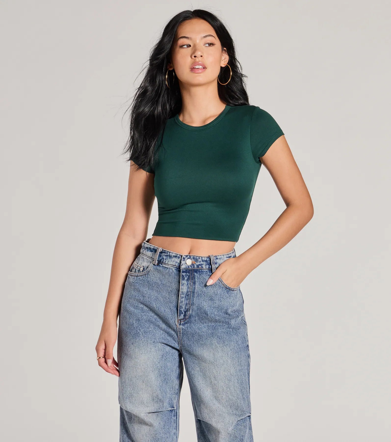 Casual Must-Have Crew Neck Crop Top